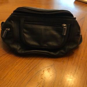 Black fanny pack
